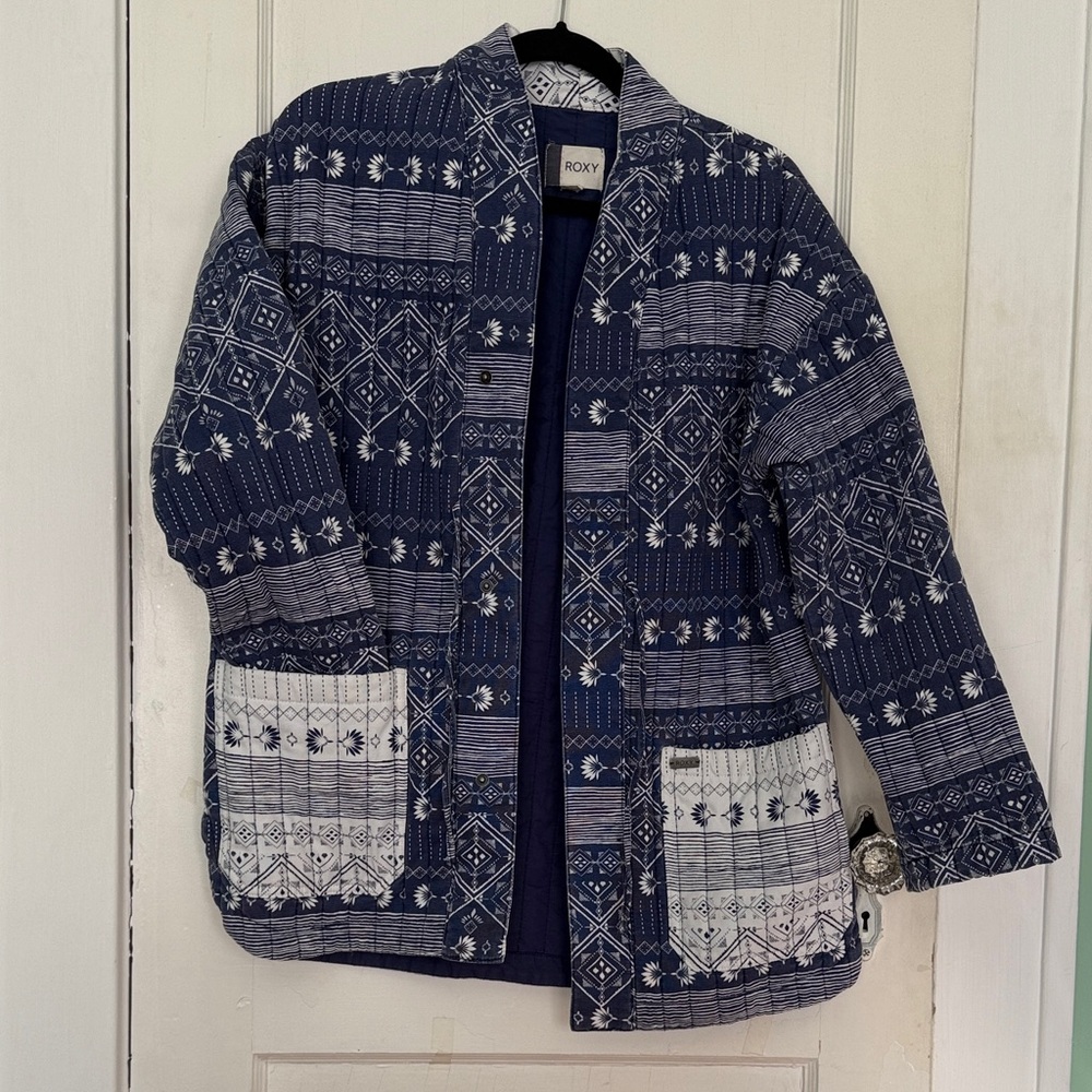 Roxy Women's Navy and White Patterned Kantha Jacket